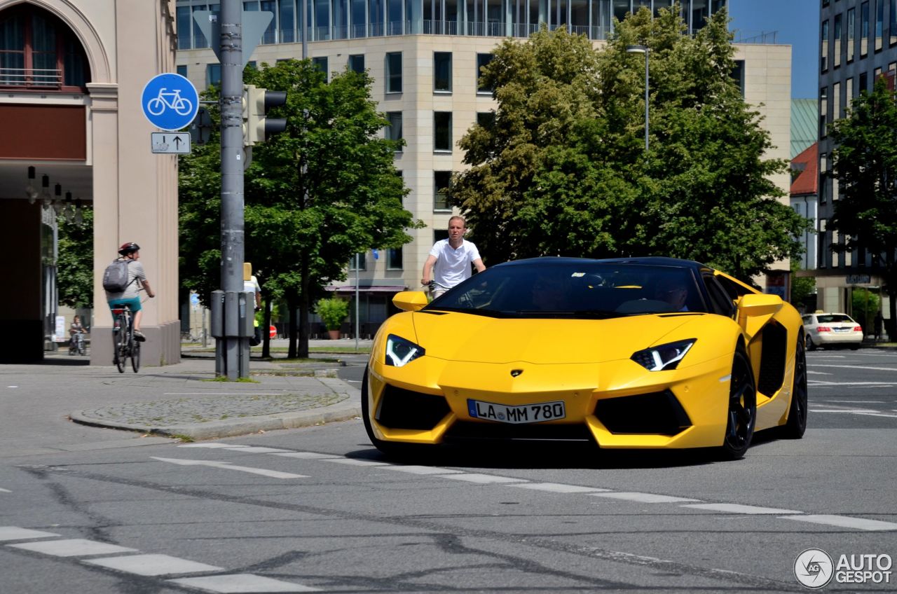 Lamborghini Aventador LP700-4 Roadster