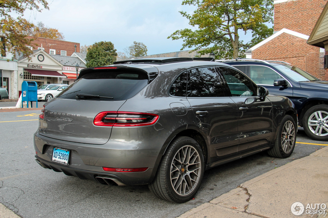 Porsche 95B Macan Turbo