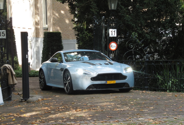 Aston Martin V12 Vantage S