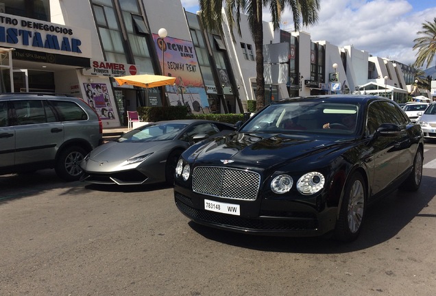 Bentley Flying Spur V8