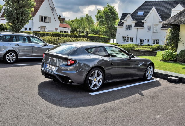 Ferrari FF