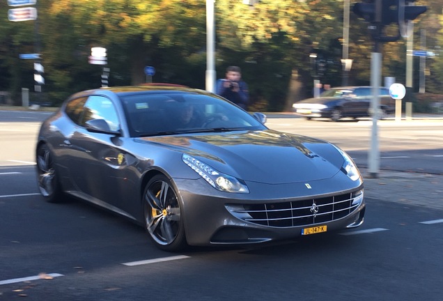 Ferrari FF