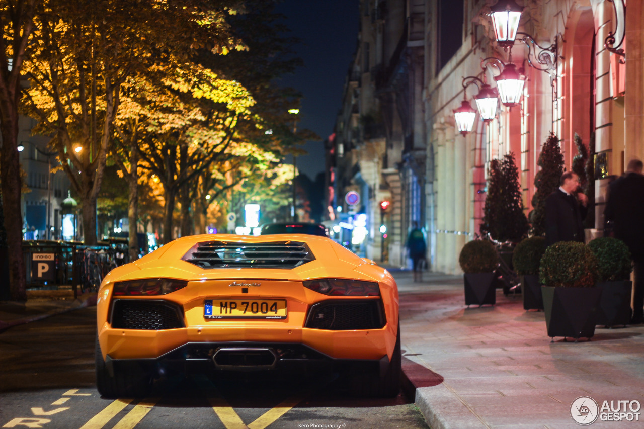 Lamborghini Aventador LP700-4