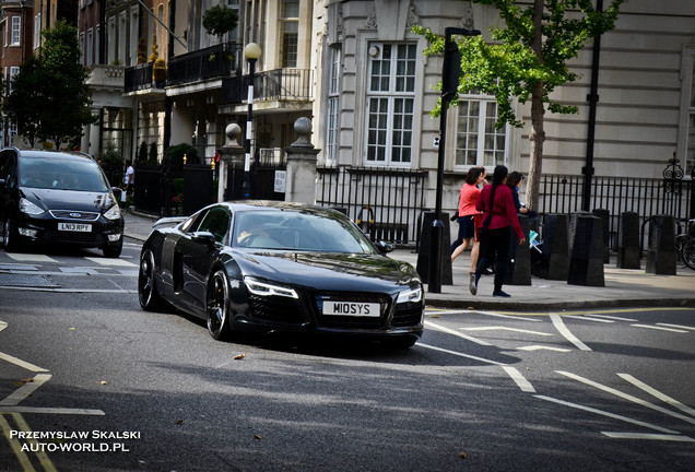 Audi R8 2013