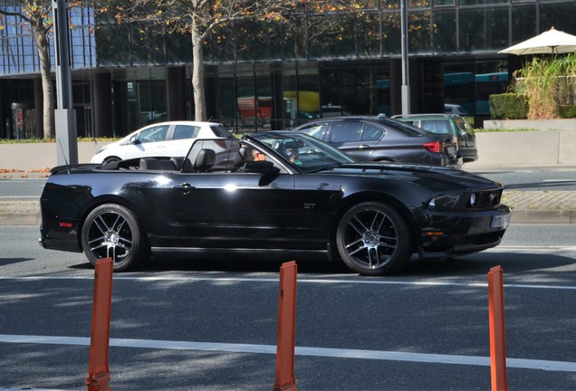 Ford Mustang GT Convertible 2010