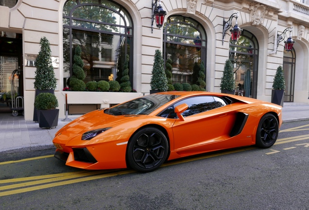 Lamborghini Aventador LP700-4