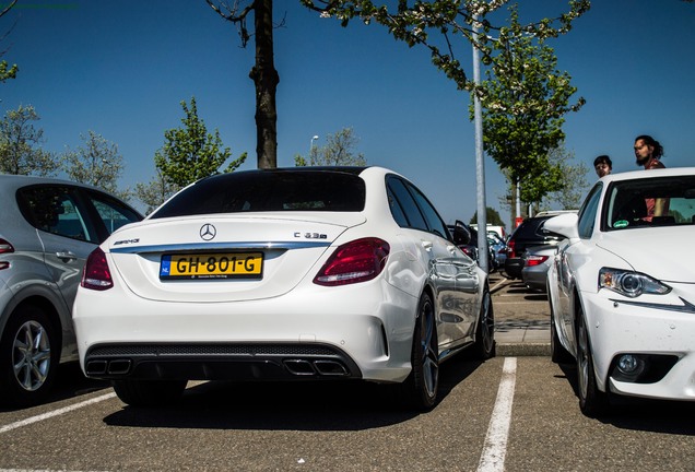 Mercedes-AMG C 63 S W205