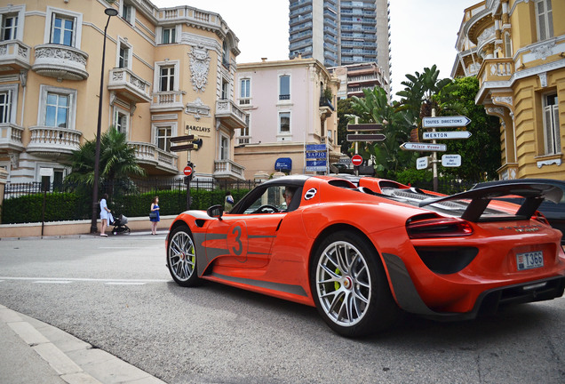 Porsche 918 Spyder Weissach Package