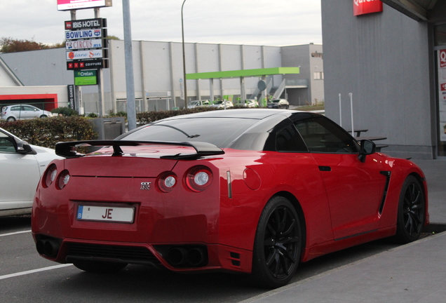 Nissan GT-R 2015