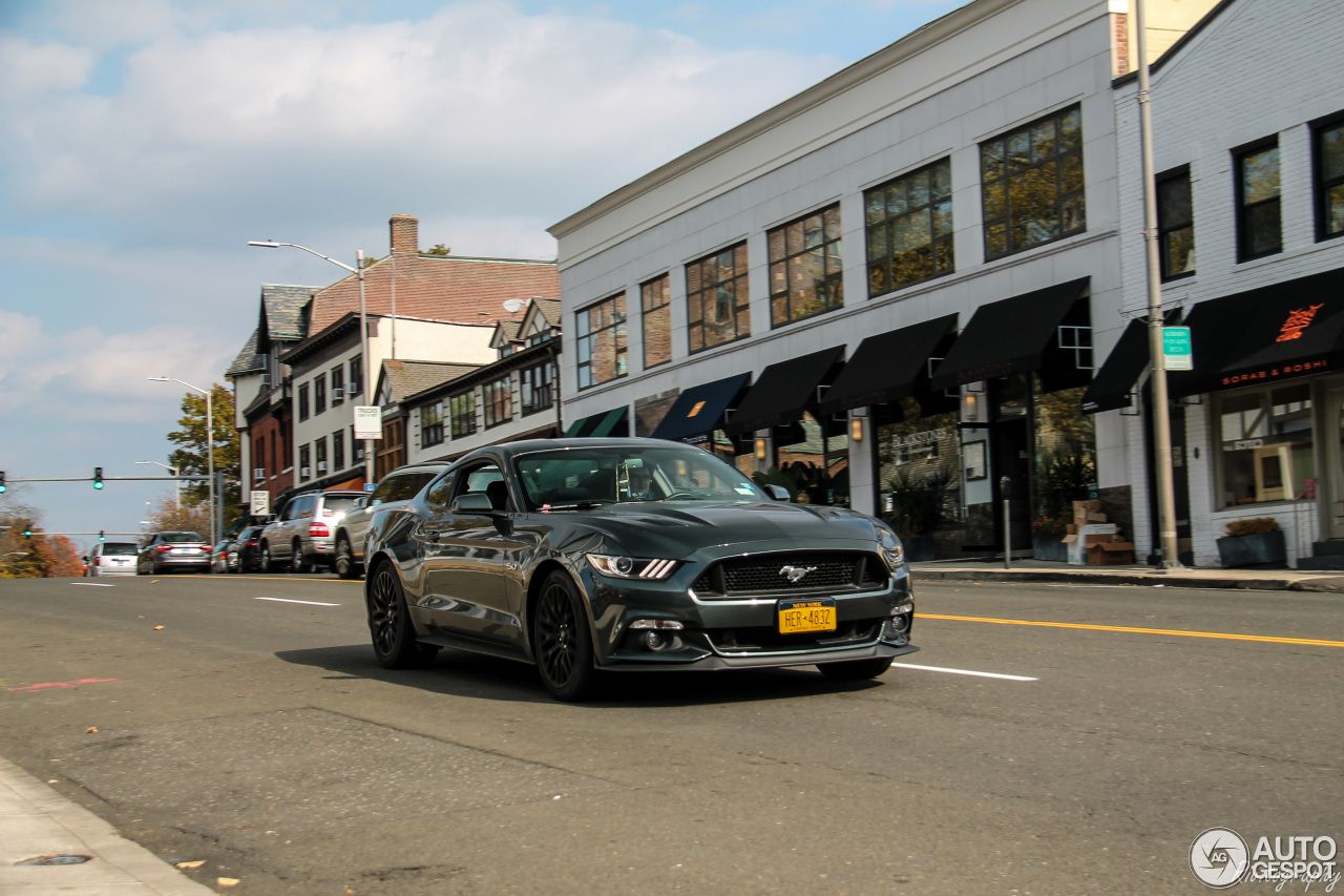 Ford Mustang GT 2015