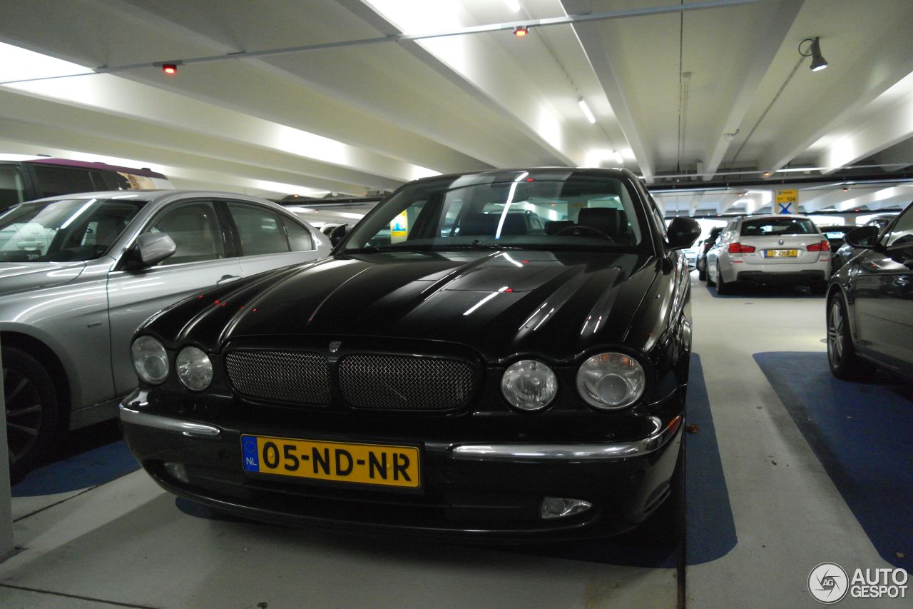 Jaguar XJR