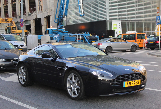 Aston Martin V8 Vantage