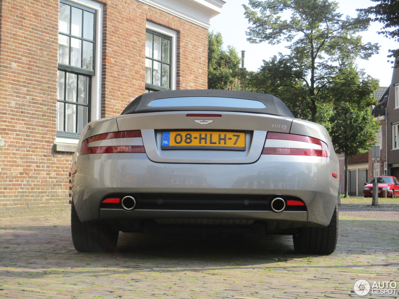 Aston Martin DB9 Volante