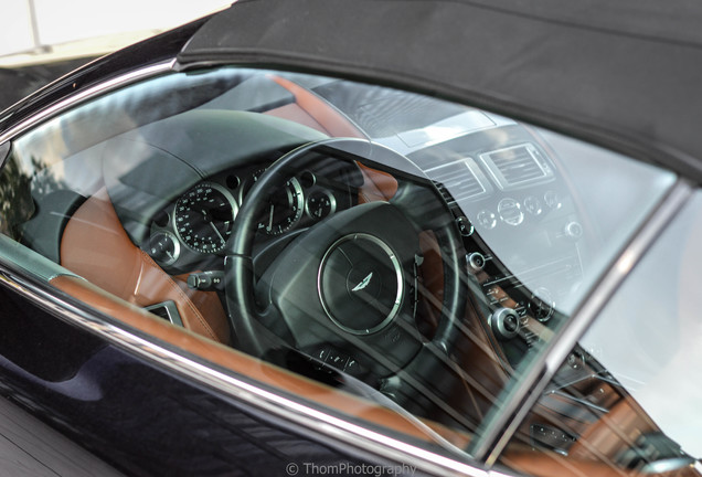 Aston Martin DB9 Volante 2013