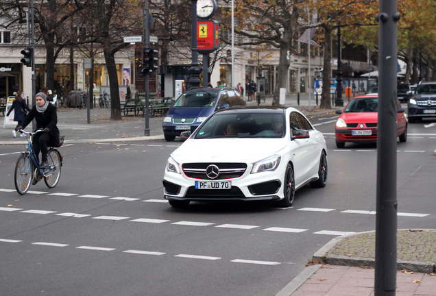 Mercedes-Benz CLA 45 AMG Edition 1 C117