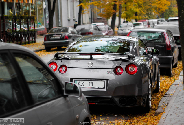 Nissan GT-R 2011