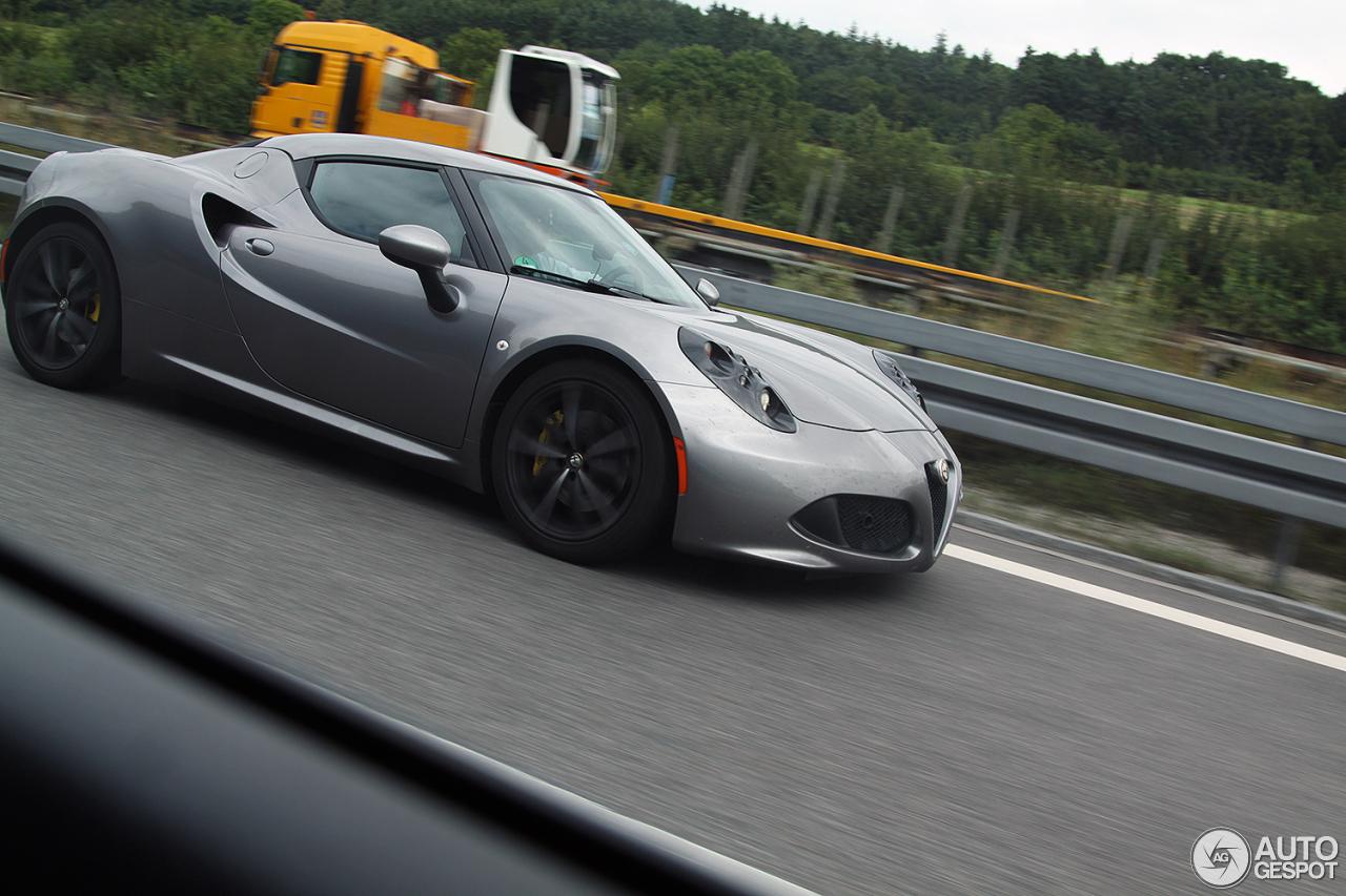 Alfa Romeo 4C Coupé