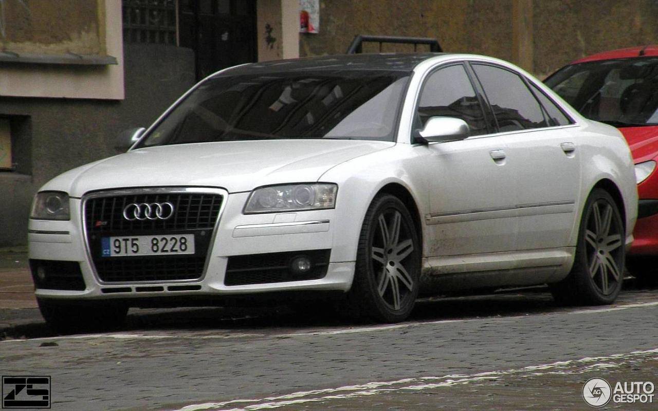 Audi S8 D3