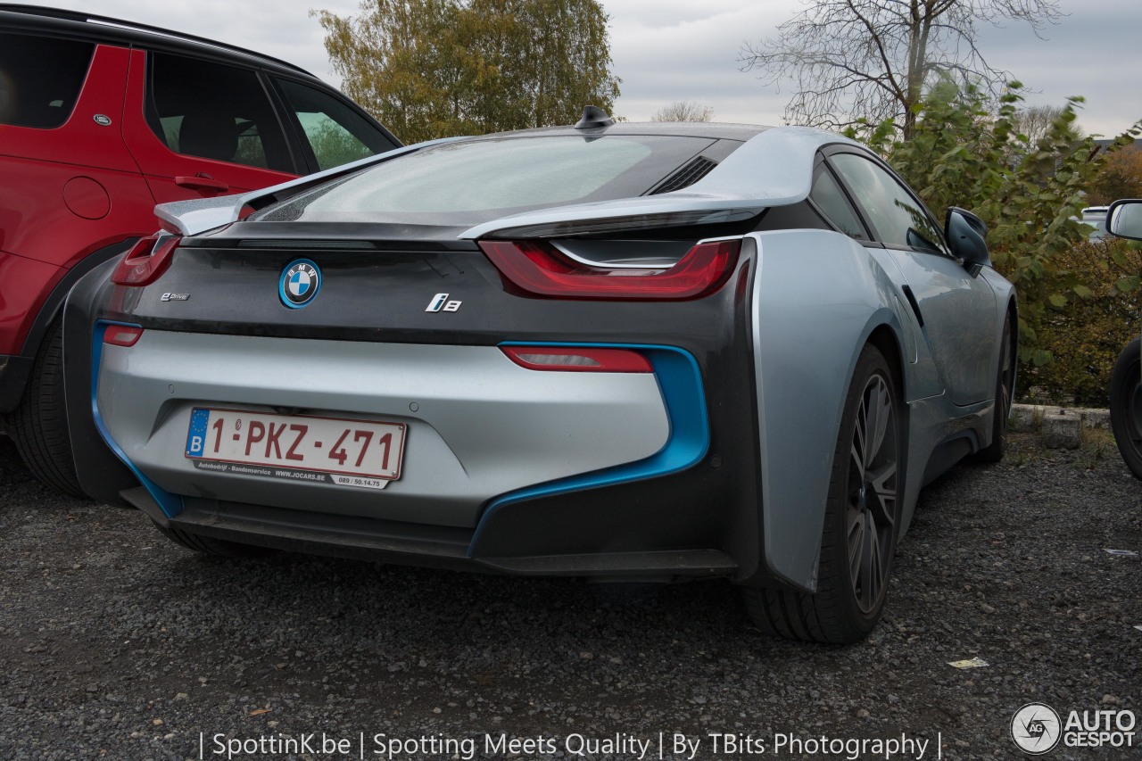 BMW i8