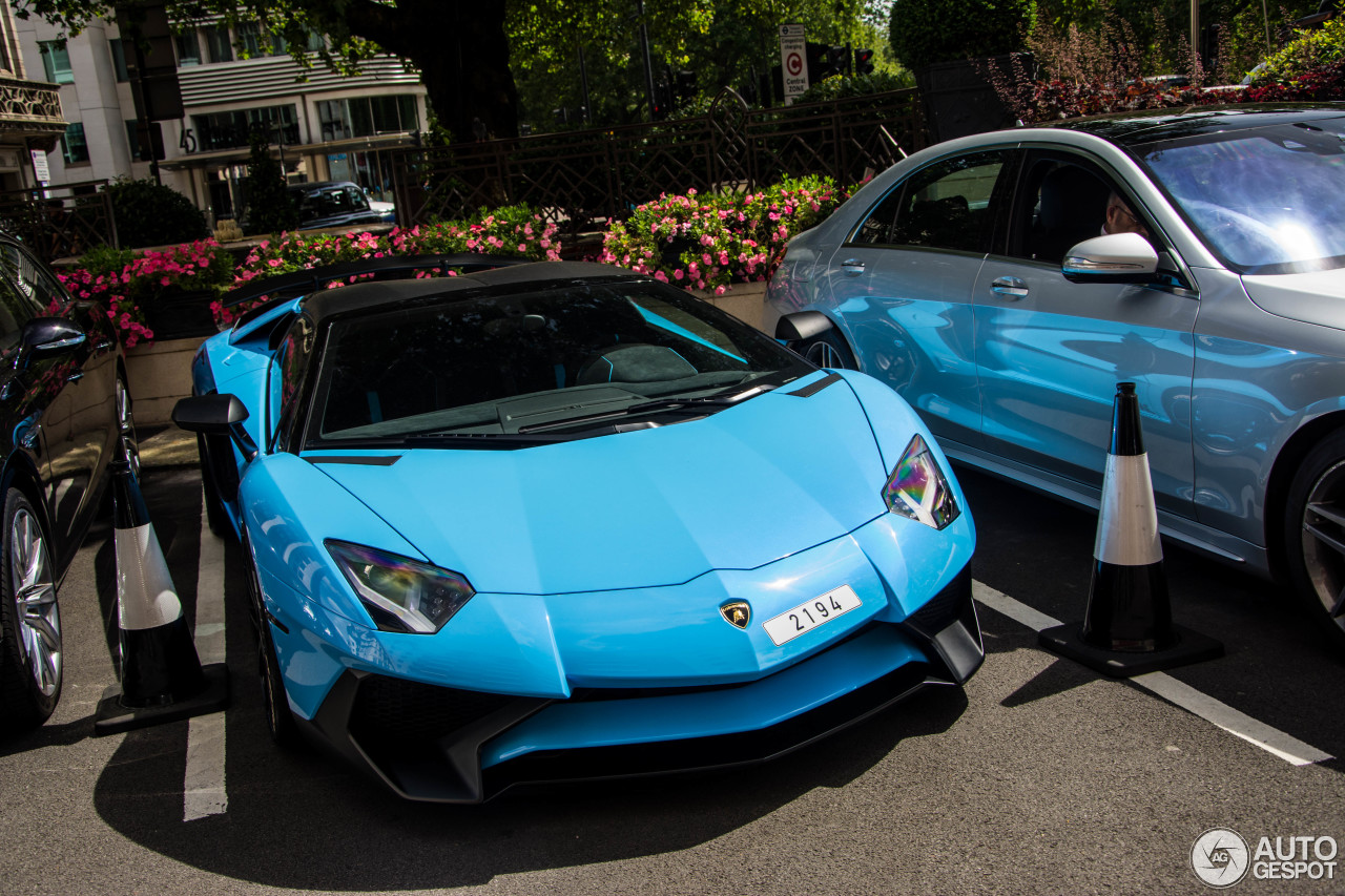 Lamborghini Aventador LP750-4 SuperVeloce Roadster