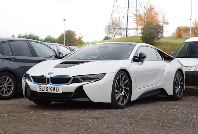 BMW i8