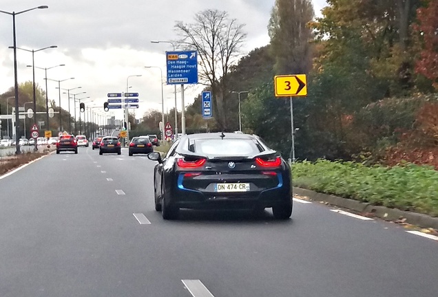 BMW i8