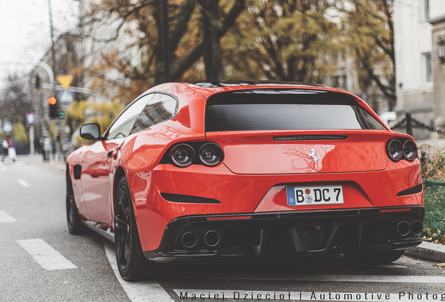 Ferrari GTC4Lusso