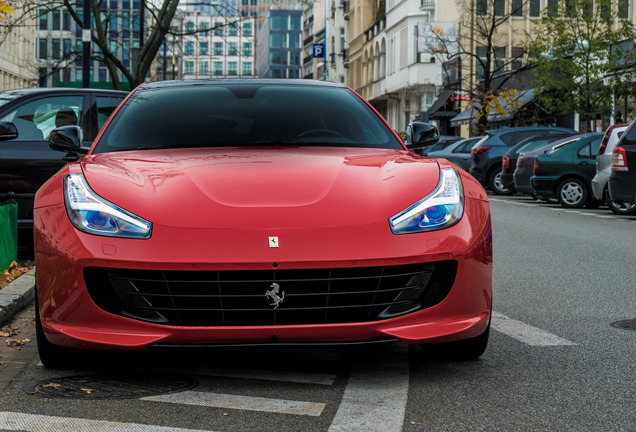 Ferrari GTC4Lusso