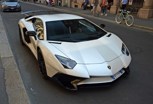 Lamborghini Aventador LP750-4 SuperVeloce