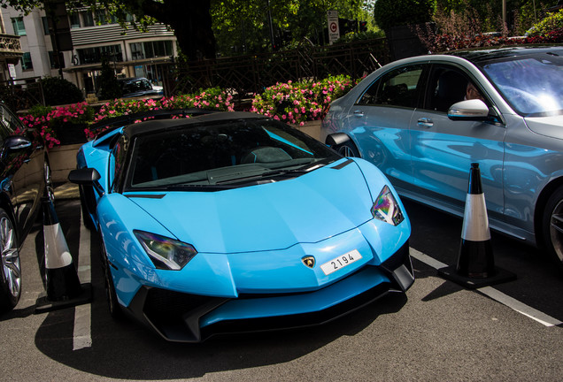 Lamborghini Aventador LP750-4 SuperVeloce Roadster