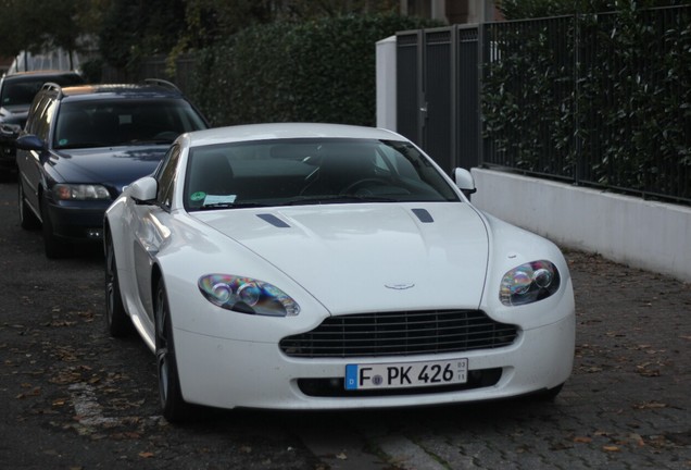 Aston Martin V8 Vantage