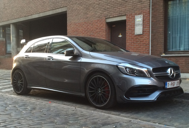 Mercedes-AMG A 45 W176 2015