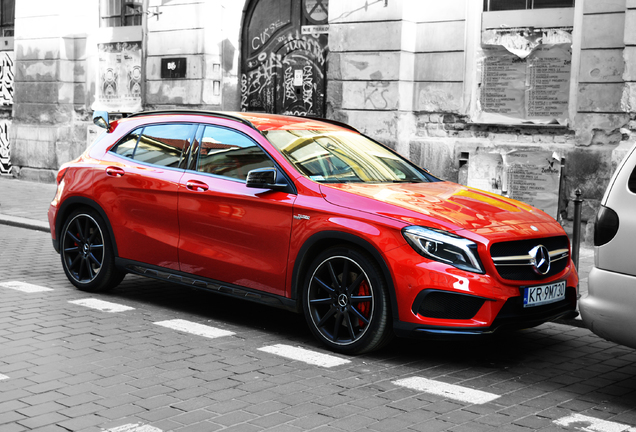 Mercedes-AMG GLA 45 X156