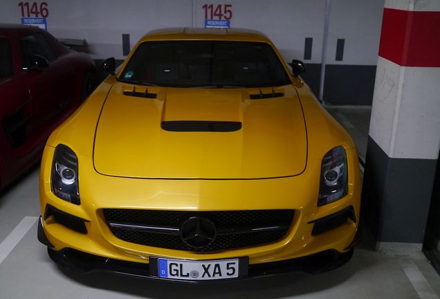 Mercedes-Benz SLS AMG