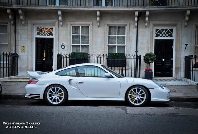 Porsche 996 GT2