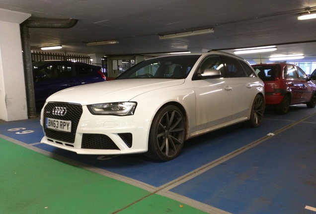 Audi RS4 Avant B8