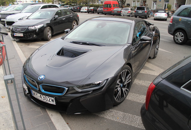 BMW i8