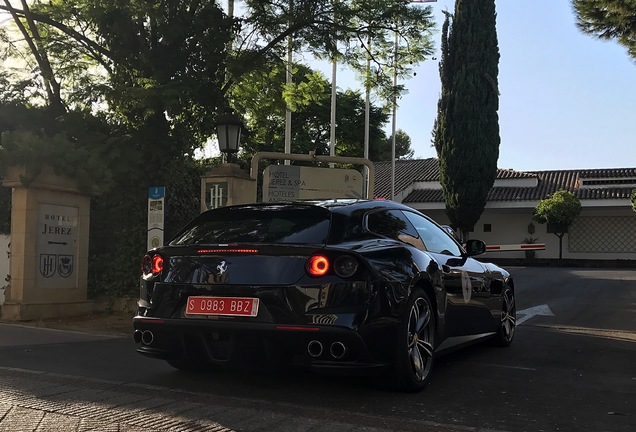 Ferrari GTC4Lusso