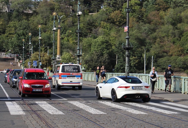 Jaguar F-TYPE S Coupé