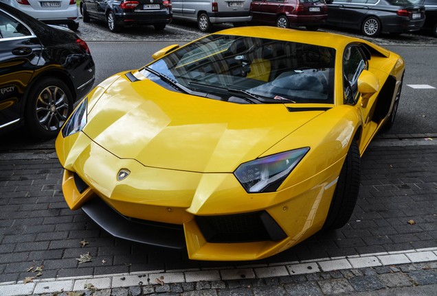 Lamborghini Aventador LP700-4