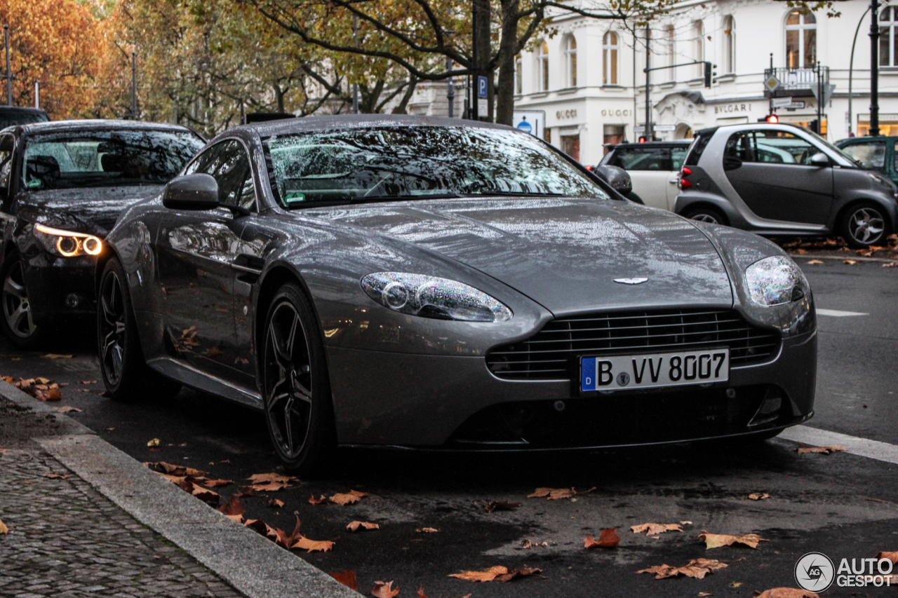 Aston Martin V8 Vantage S