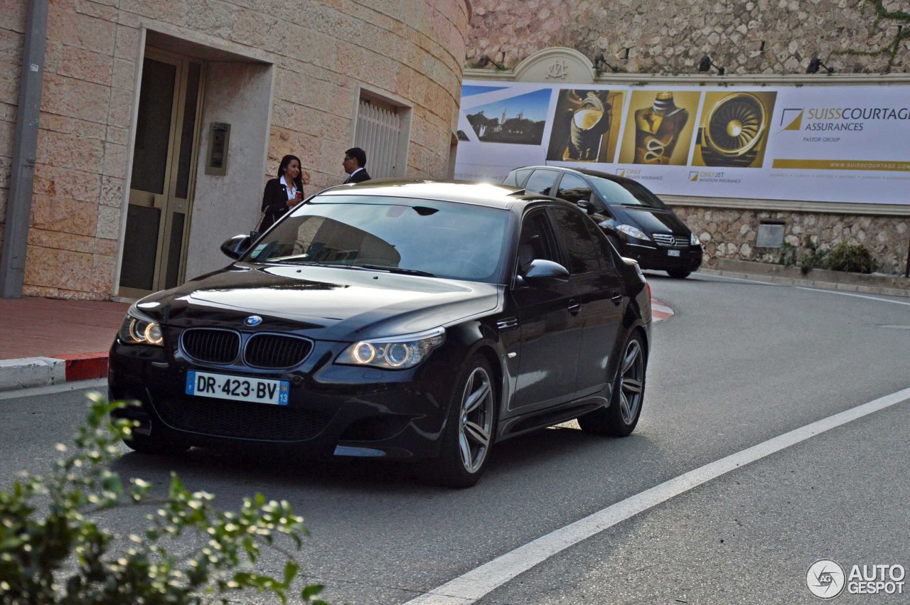 BMW M5 E60 2005