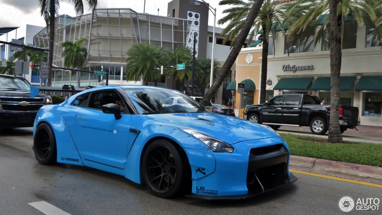 Nissan GT-R 2011 Liberty Walk Widebody