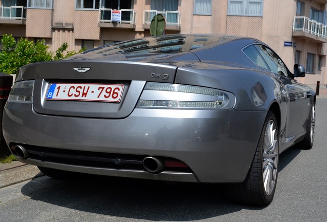 Aston Martin DB9 2010