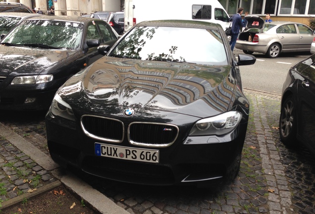 BMW M5 F10 2011