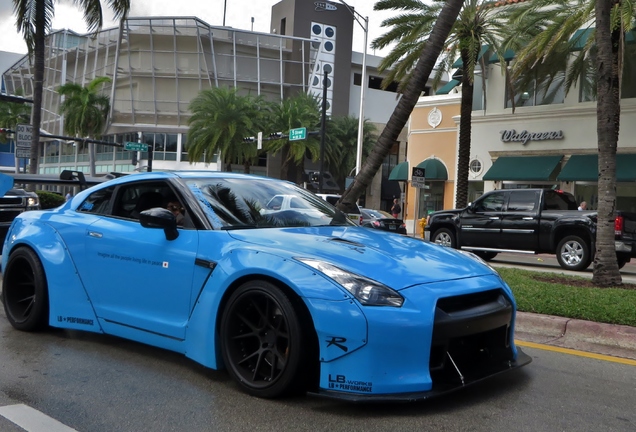 Nissan GT-R 2011 Liberty Walk Widebody