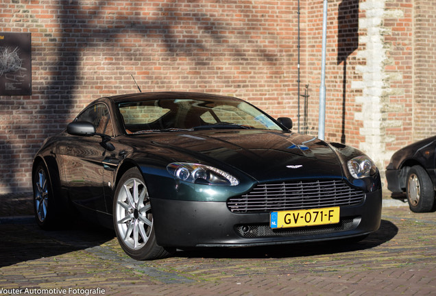 Aston Martin V8 Vantage