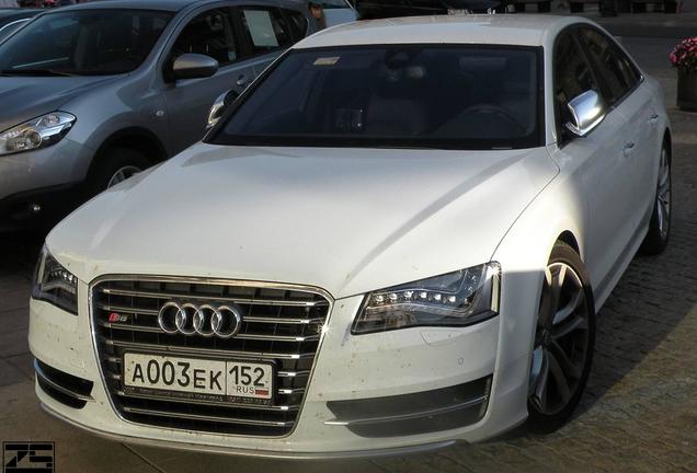 Audi S8 D4