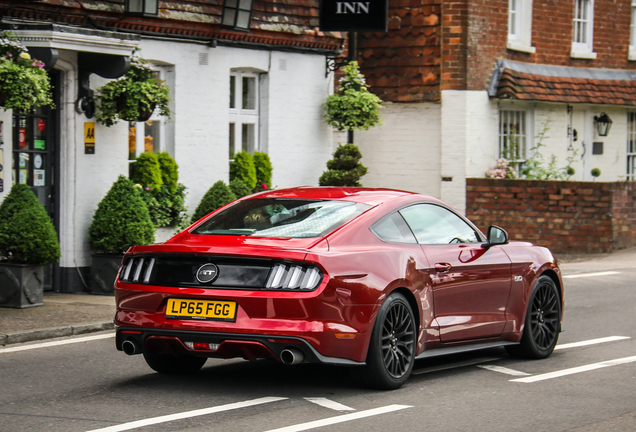 Ford Mustang GT 2015