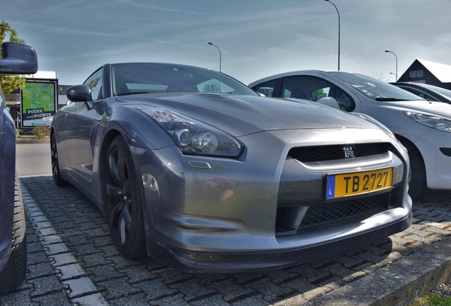 Nissan GT-R